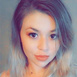 Meet your Posher, Cierra